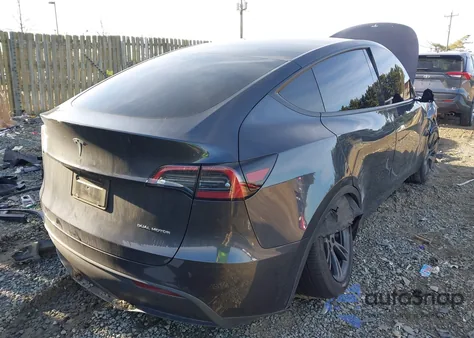 2025 Tesla Model Y Long Range Dual Motor All-Wheel Drive из США, поврежденный, VIN 7SAYGDEE5SA361917